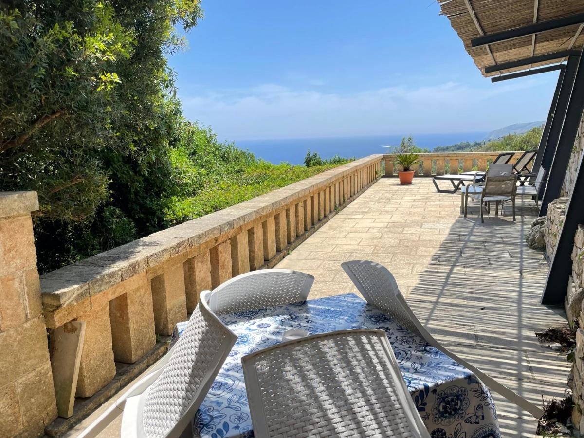 Il Terrazzo - Galatea Casa Vacanze Гальяно-дель-Капо Экстерьер фото