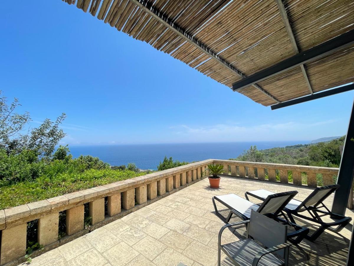 Il Terrazzo - Galatea Casa Vacanze Гальяно-дель-Капо Экстерьер фото